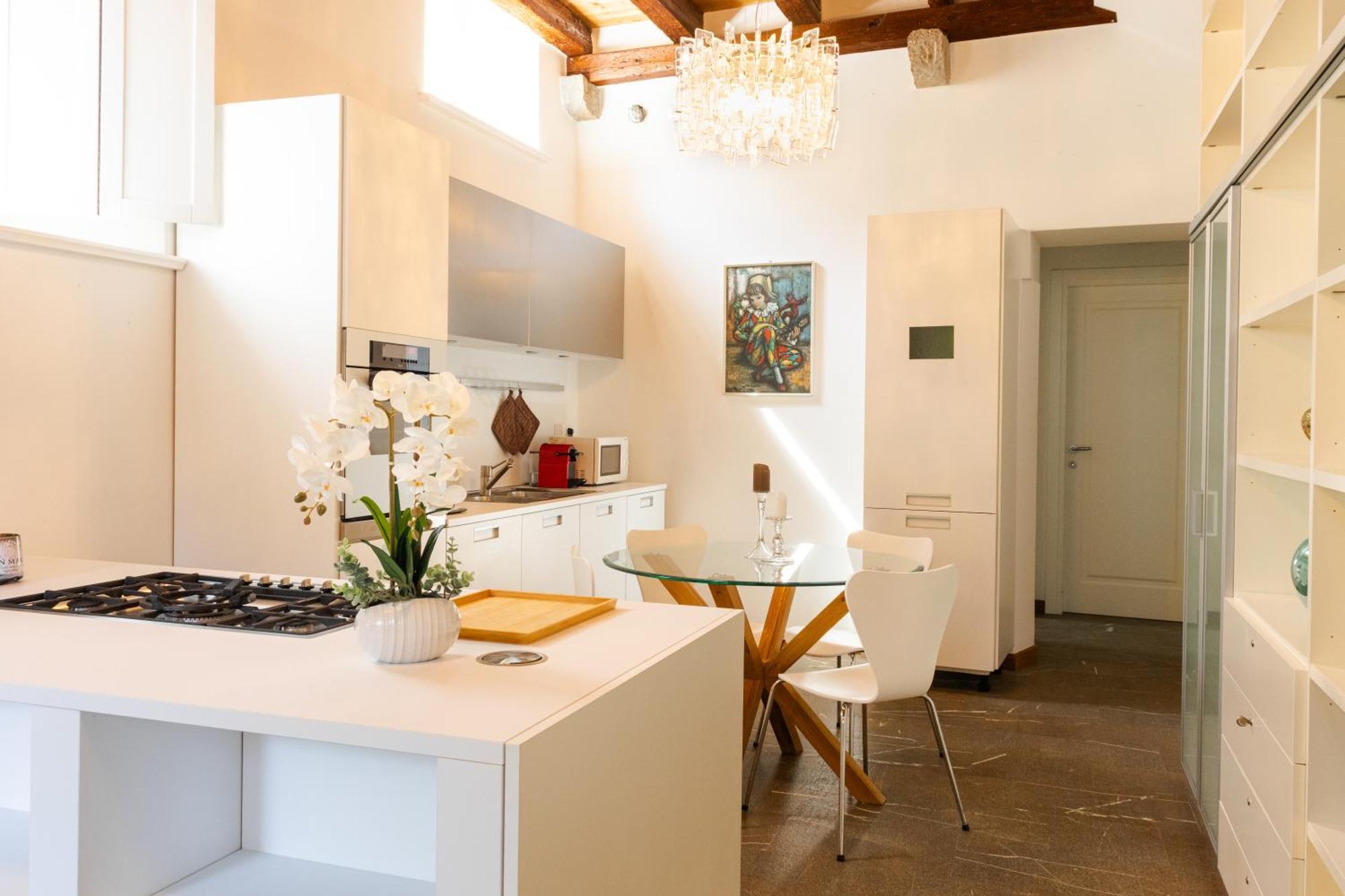 Ferienwohnung In Pieno Centro Storico Con Parcheggio Gratuito Incluso. Udine Exterior foto
