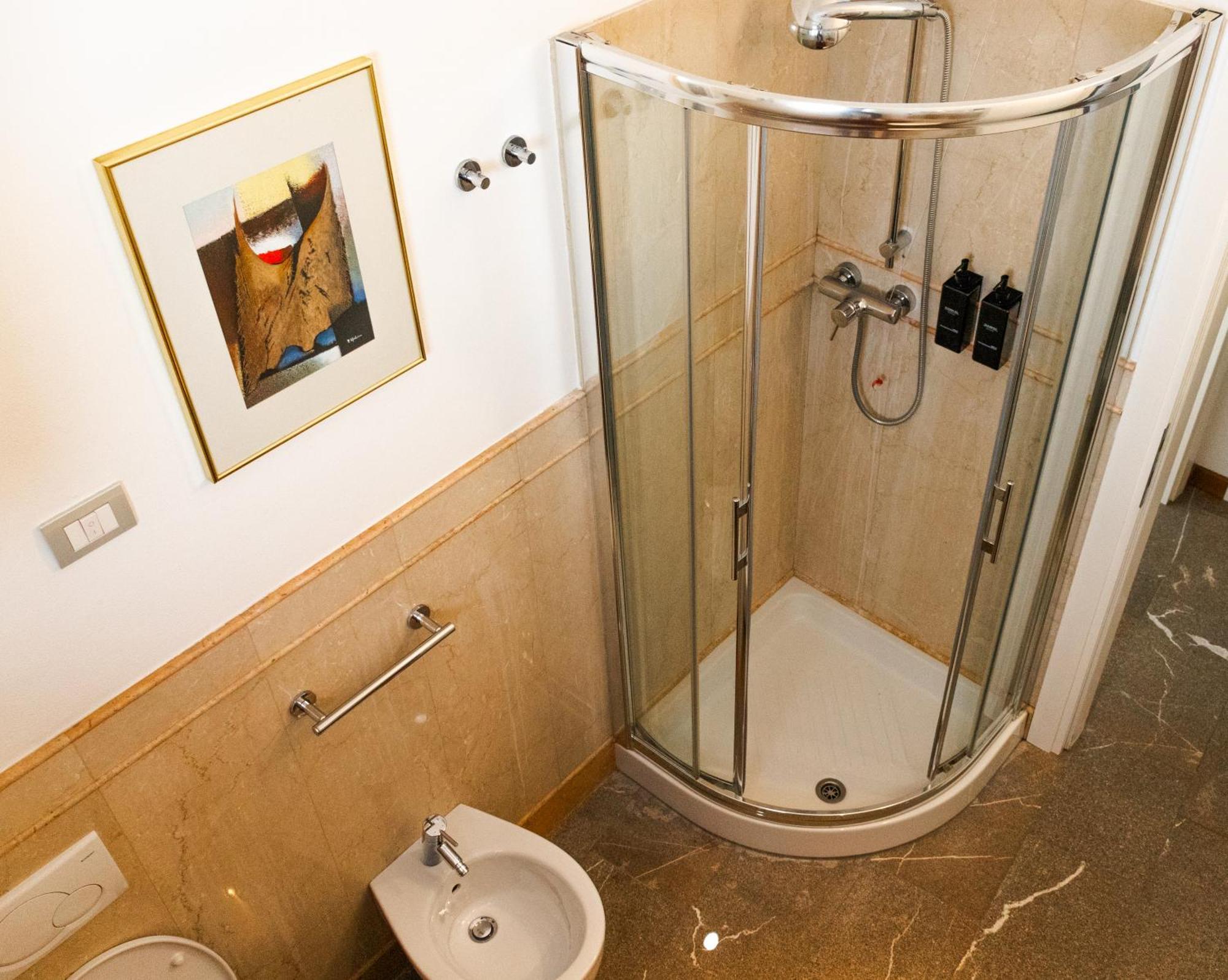 Ferienwohnung In Pieno Centro Storico Con Parcheggio Gratuito Incluso. Udine Exterior foto